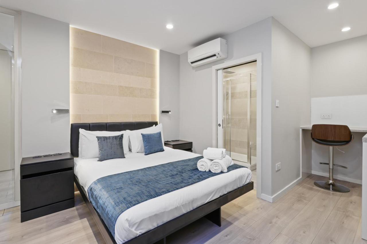 Studio Flat West End Lane London