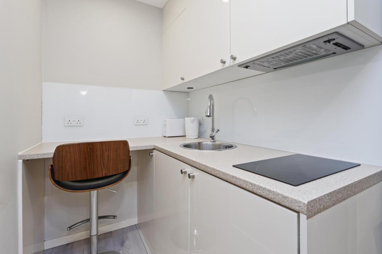 Apartment Studio Flat West End Lane *